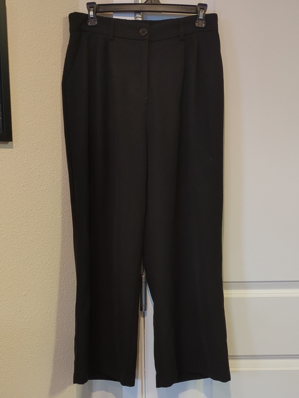 Classic Women's Black Wide-Leg Dress Pants